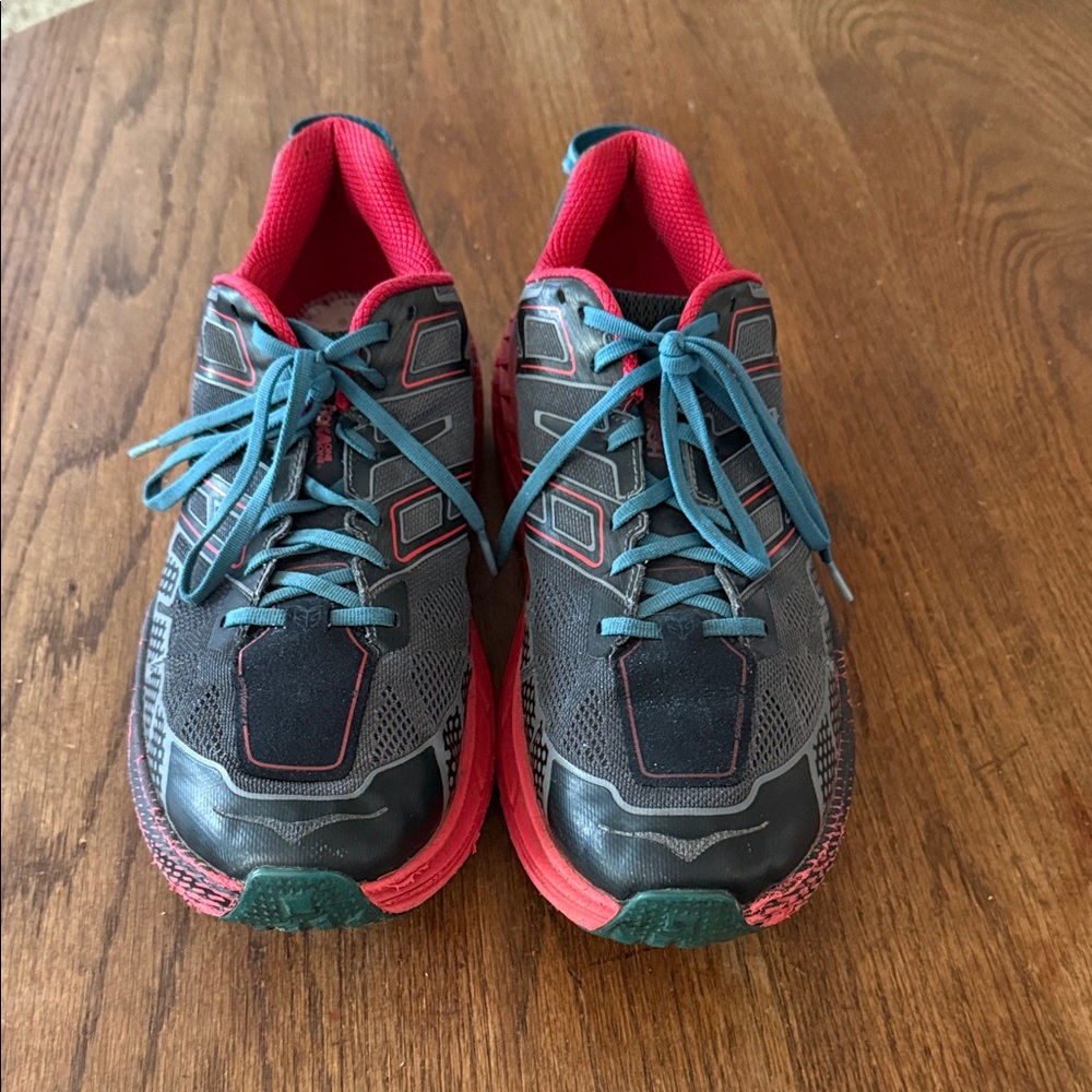 Hoka One One Men's Gray, Red & Teal show strings Athletic Running Shoes vibram